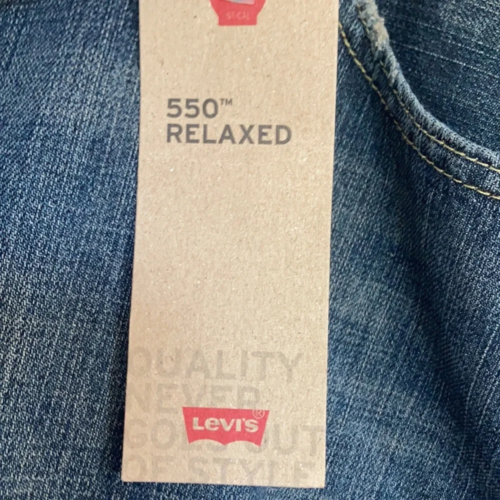 Levi’s 550 relaxed jean loose through thigh tapered leg cotton